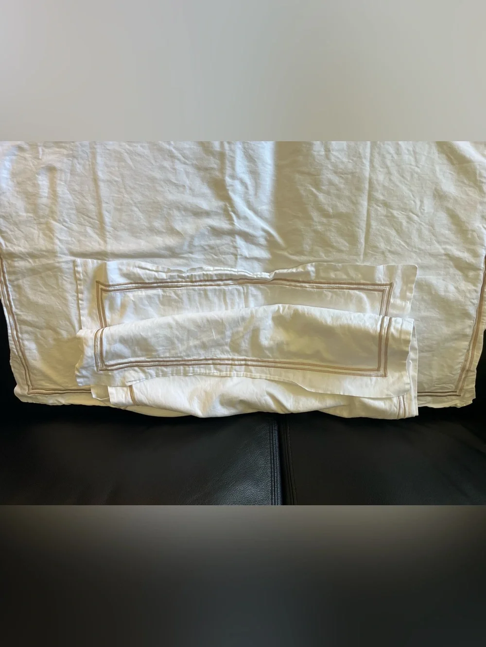H by Frette King duvet cover and 2 standard 20*32 pillow shams